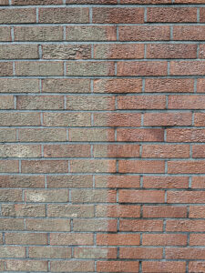 Tiiliseinän puhdistus kuivajäällä